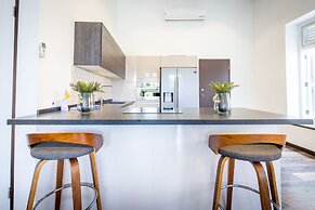 Royal Apartments City Centre Willemstad