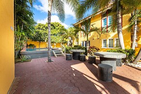 Spanish Water Marina Apartments