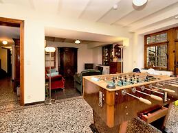Beautiful Castle House in Spa With Spacious Garden