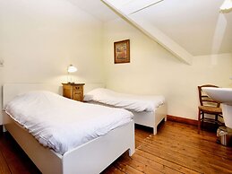 Beautiful Castle House in Spa With Spacious Garden