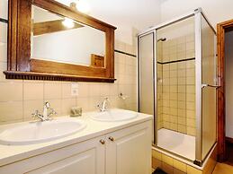 Beautiful Castle House in Spa With Spacious Garden