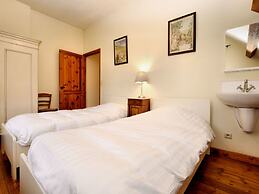 Beautiful Castle House in Spa With Spacious Garden