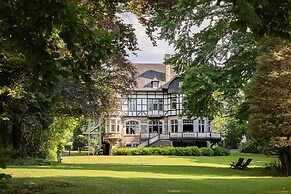 Beautiful Castle in Spa wit Garden