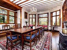 Beautiful Castle House in Spa With Spacious Garden