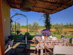 4 Person Villa with Private Swimming Pool & Garden in Lovely Surroundi