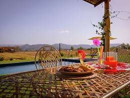 4 Person Villa with Private Swimming Pool & Garden in Lovely Surroundi