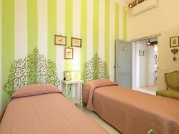 4 Person Villa with Private Swimming Pool & Garden in Lovely Surroundi