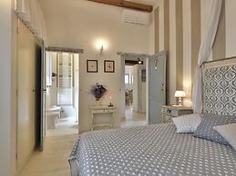 4 Person Villa with Private Swimming Pool & Garden in Lovely Surroundi