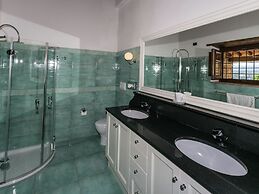 Belvilla by OYO Casa Quattro