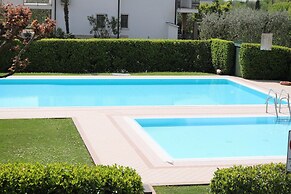 Belvilla by OYO Sole del Garda Quinto Sette