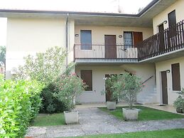 Belvilla by OYO Sole del Garda Quinto Sette