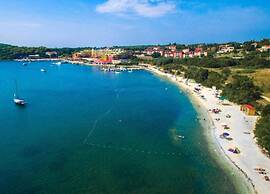 Charming Holiday Stay in Banjole