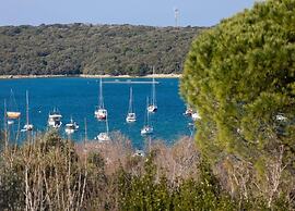 Charming Holiday Stay in Banjole