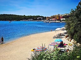 Charming Holiday Stay in Banjole