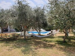 Charming Holiday Stay in Banjole