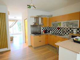 Belvilla by OYO Marino