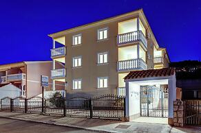 Luring Apartment in Dramalj with Hot Tub