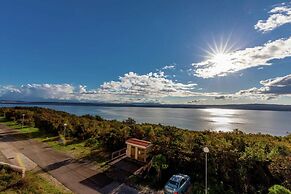 Luring Apartment in Dramalj with Hot Tub