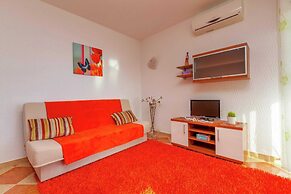 Luring Apartment in Dramalj with Hot Tub