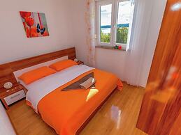 Luring Apartment in Dramalj with Hot Tub