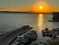 Luring Apartment in Dramalj with Hot Tub