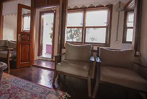 Lily Town Guest House