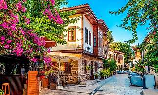 Lily Town Guest House