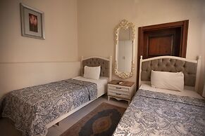 Lily Town Guest House