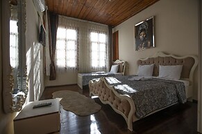 Lily Town Guest House