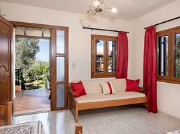 Snug Holiday Home in Pagkalohori