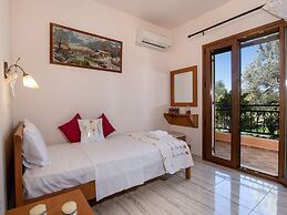 Snug Holiday Home in Pagkalohori