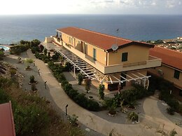 Belvilla by Oyo Chic Apartment in Parghelia Italy