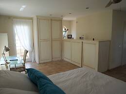 Villa in L'alfs del Pi With hot tub