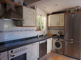 Villa in L'alfs del Pi With hot tub