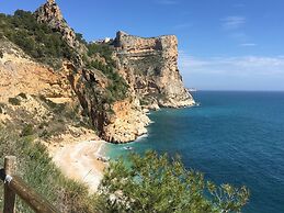 Villa in L'alfs del Pi With hot tub