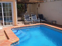 Villa in L'alfs del Pi With hot tub