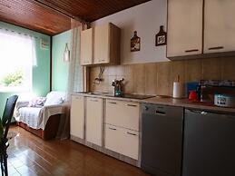 Nice House Apartment With Balcony