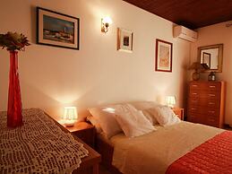 Nice House Apartment With Balcony