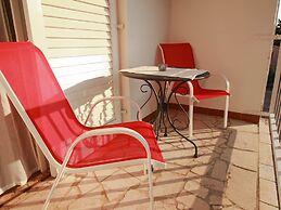 Nice House Apartment With Balcony