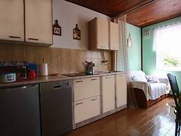 Nice House Apartment With Balcony