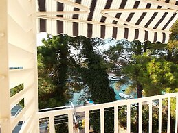 Nice House Apartment With Balcony