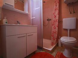 Nice House Apartment With Balcony