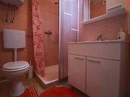 Nice House Apartment With Balcony