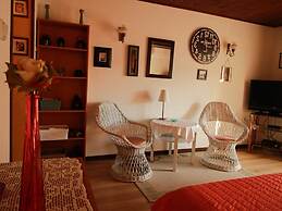 Nice House Apartment With Balcony