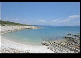 Apartment in Murter With Swimming Pool