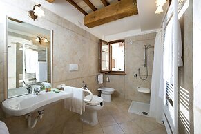 Villa in Cannara With Pool Near Assisi