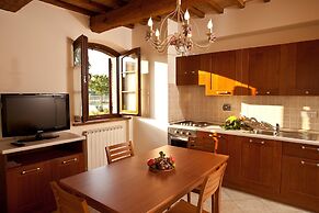 Villa in Cannara With Pool Near Assisi
