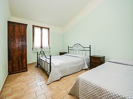 Mansion in Apecchio With Pool