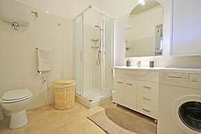 Belvilla by OYO Villa Mimosa