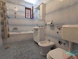 Apartment With Terrace, Sea View, Pool & Outdoor Kitchen